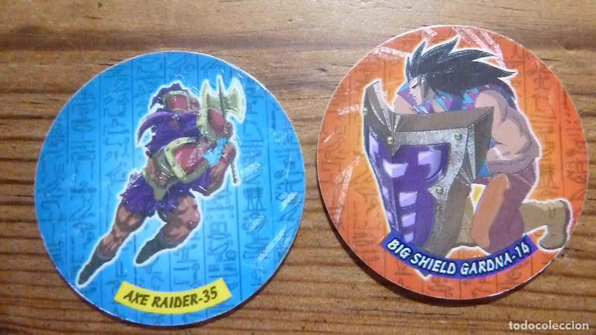 Coleccionismo cromos antiguos: Lote 2 Tazos Yu Gi Oh - Foto 2
