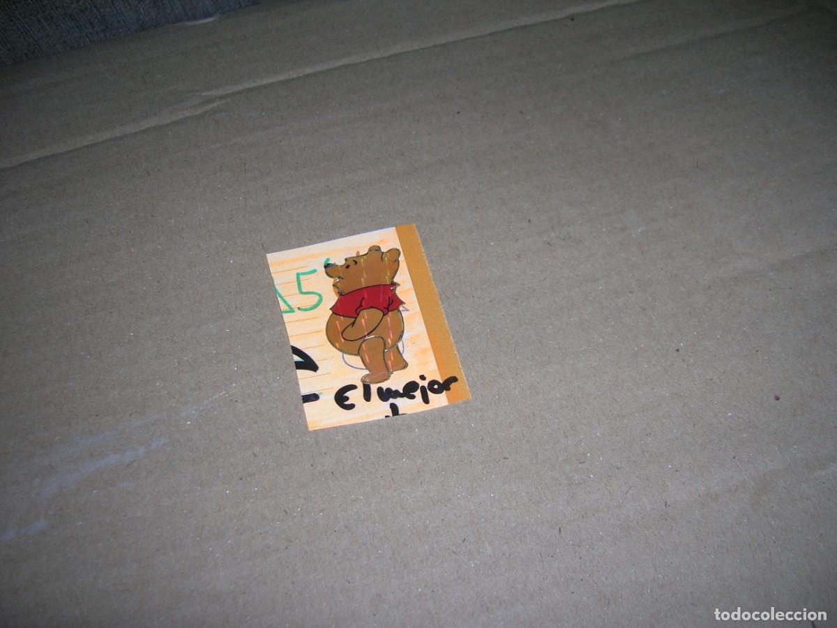 Coleccionismo cromos antiguos: Cromito pegatina oso Winnie The Pooh. Recuperada p&aacute;gina de un diario