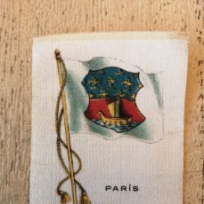 Coleccionismo Cromos antiguos: ANTIGUO CROMO BANDERA DE PARIS EN TELA, COMPAÑIA NACIONAL DE TABACOS. Lote 403509229
