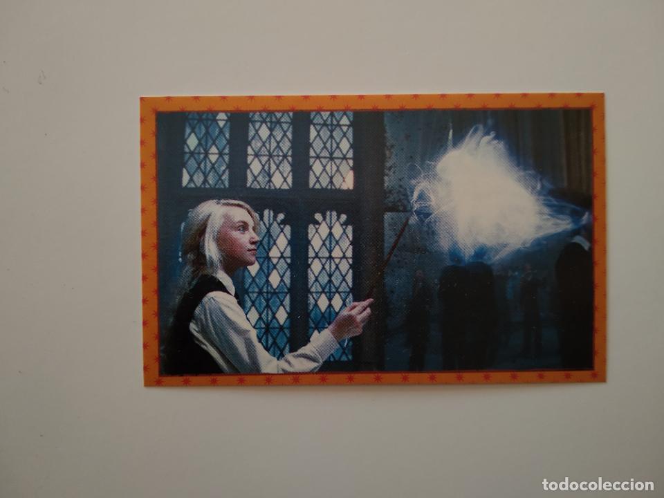 Coleccionismo Cromos antiguos: 215 HARRY POTTER ANIMALES FANT&Aacute;STICOS Y D&Oacute;NDE ENCONTRARLOS CROMO STICKER PANINI 2016