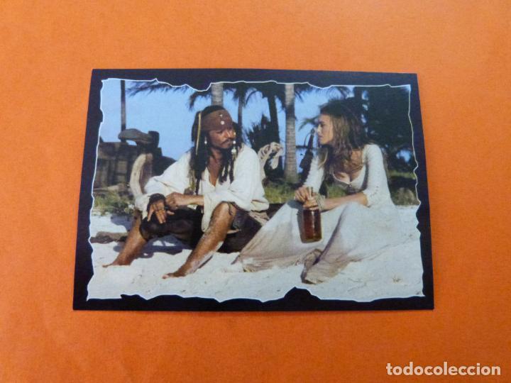 Coleccionismo Cromos antiguos: CROMO DE PIRATAS DEL CARIBE EL COFRE DEL HOMBRE MUERTO SIN PEGAR N&ordm; 16 A&Ntilde;O 2006 DEL ALBUM... PANINI