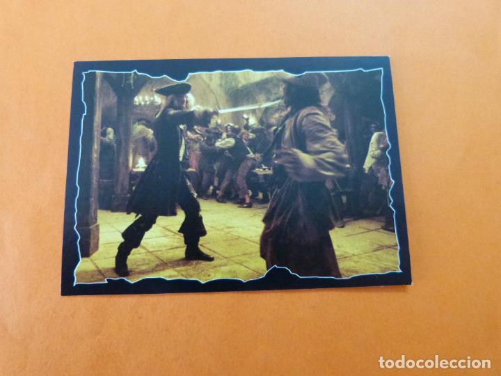 Coleccionismo Cromos antiguos: CROMO DE PIRATAS DEL CARIBE EL COFRE DEL HOMBRE MUERTO SIN PEGAR N&ordm; 106 A&Ntilde;O 2006 DEL ALBUM... PANINI