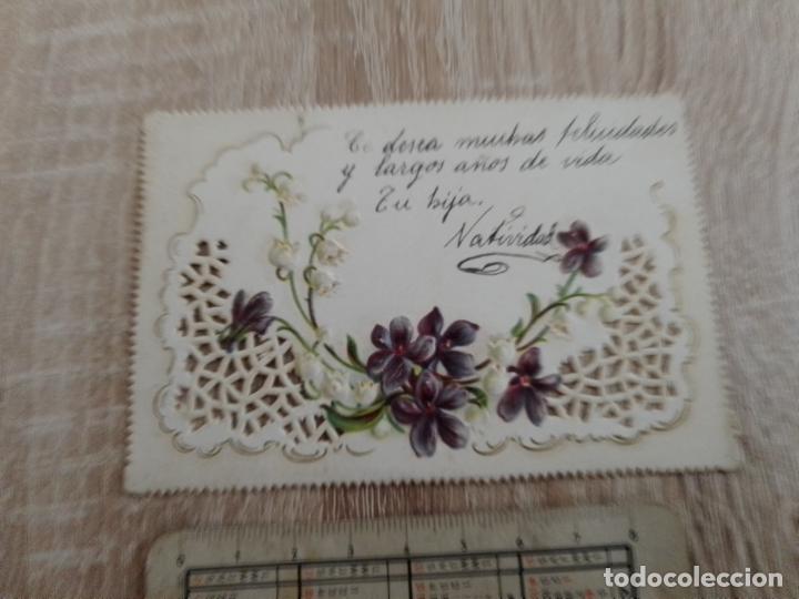 Colecionismo Cromos antigos: Cromo-tarjeta troquelada antigua de felicitaci&oacute;n