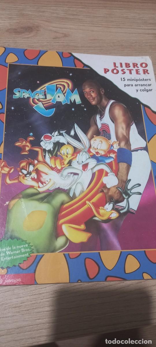 Coleccionismo cromos antiguos: Space Jam libro p&oacute;ster - Foto 1