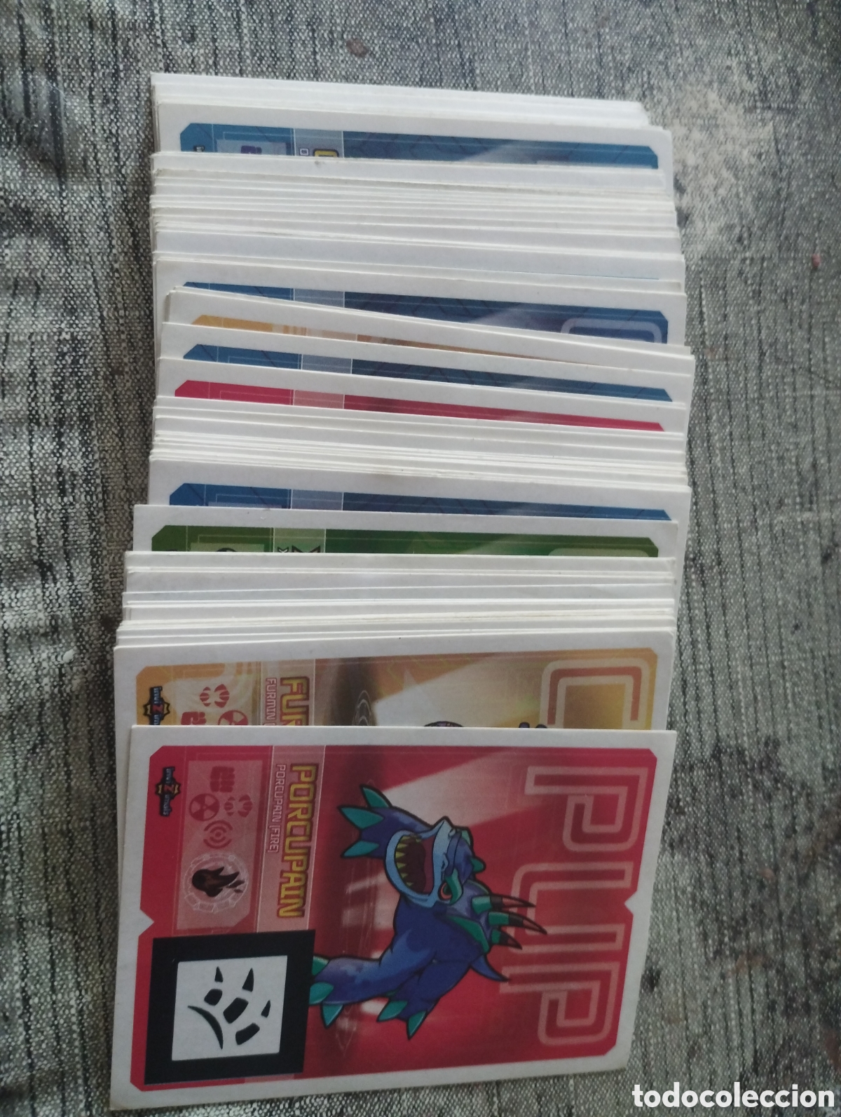 Coleccionismo cromos antiguos: Lote de 108 cromos INVIZIMALS de Panini - Foto 2