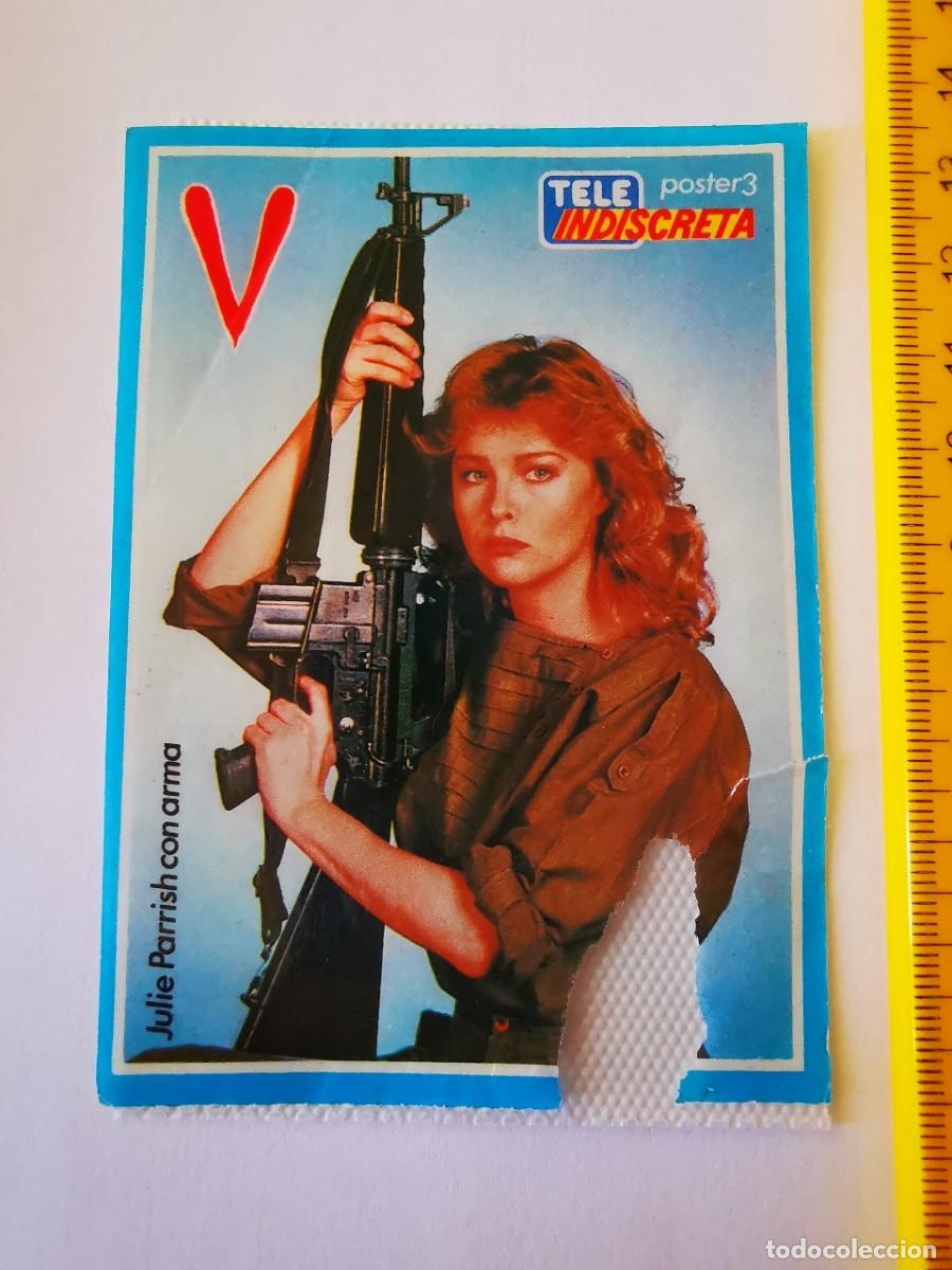 Coleccionismo cromos antiguos: CROMO PEGATINA REVISTA TELE INDISCRETA SERIE TV V LOS VISITANTES TELEINDISCRETA JULIE PARRISH