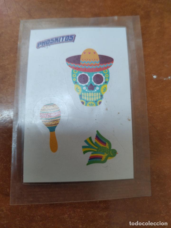 Coleccionismo Cromos antiguos: CROMO PEGATINA PHOSKITOS ( 2022 ) NUEVO EN SU ENVOLTORIO