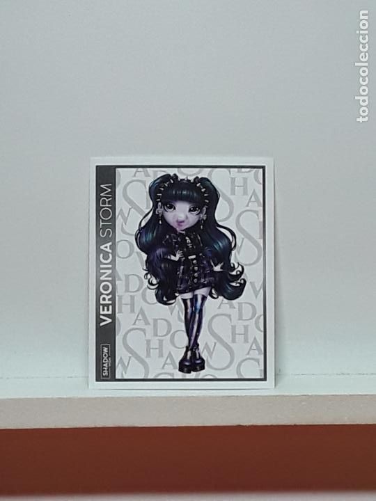 Coleccionismo cromos antiguos: RAINBOW HIGH 2023 CROMO PANINI N 57 - Foto 1