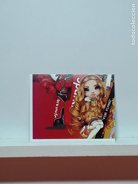 Coleccionismo cromos antiguos: RAINBOW HIGH 2023 CROMO PANINI N 101 - Foto 1