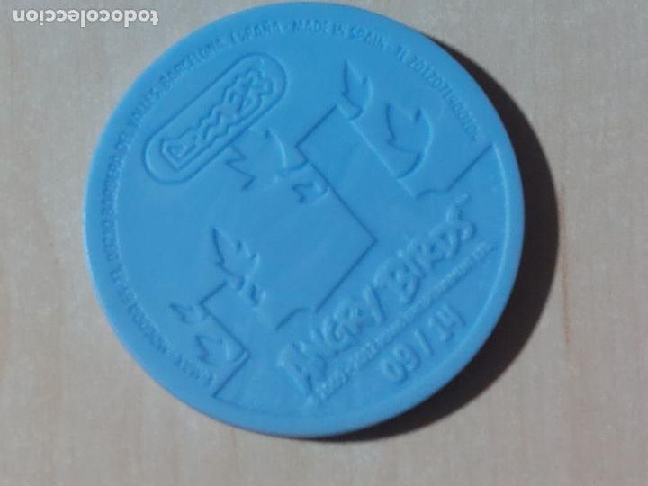 Coleccionismo cromos antiguos: TAZO SLAMMERS 9 - E-MAX ANGRY BIRDS POGS - 2012 - - Foto 2