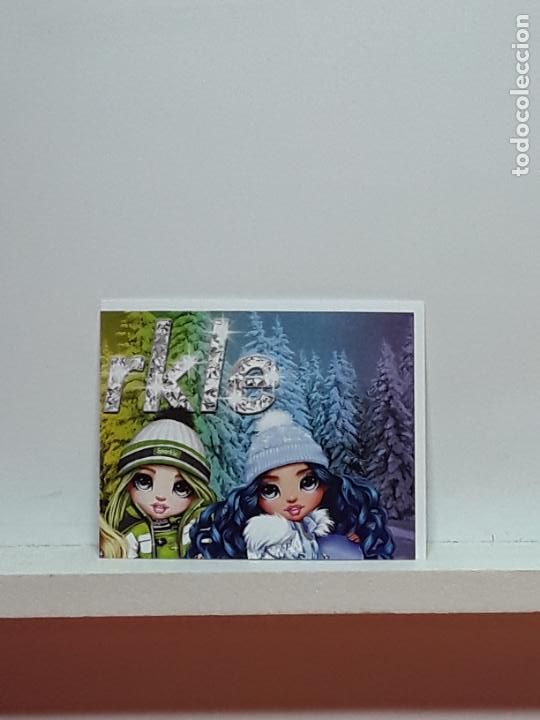 Coleccionismo cromos antiguos: RAINBOW HIGH 2023 CROMO PANINI N 100 - Foto 1