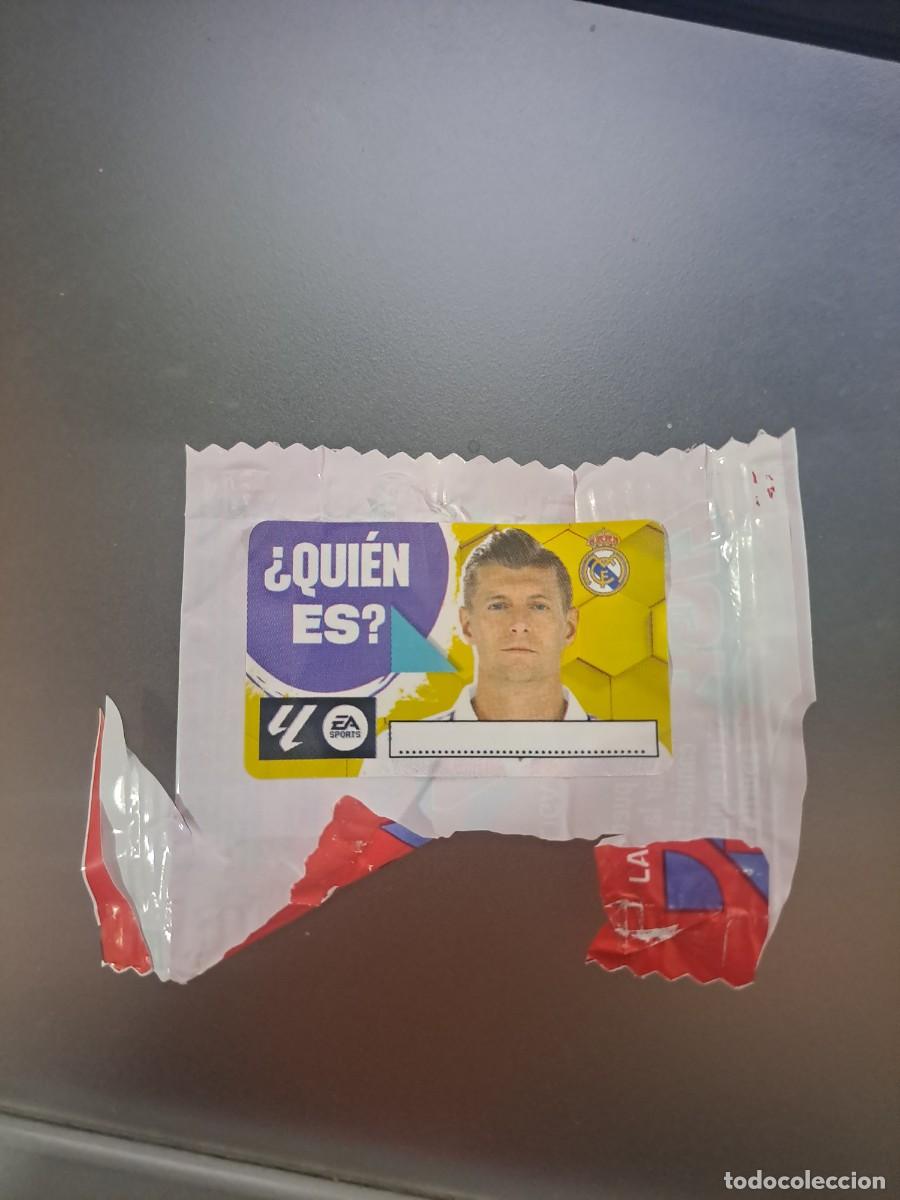 Coleccionismo Cromos antiguos: CHICLE LIGA KROOS REAL MADRID &iquest; QUIEN ES ? 23 24 2023 2024 PANINI NUNCA PEGADO