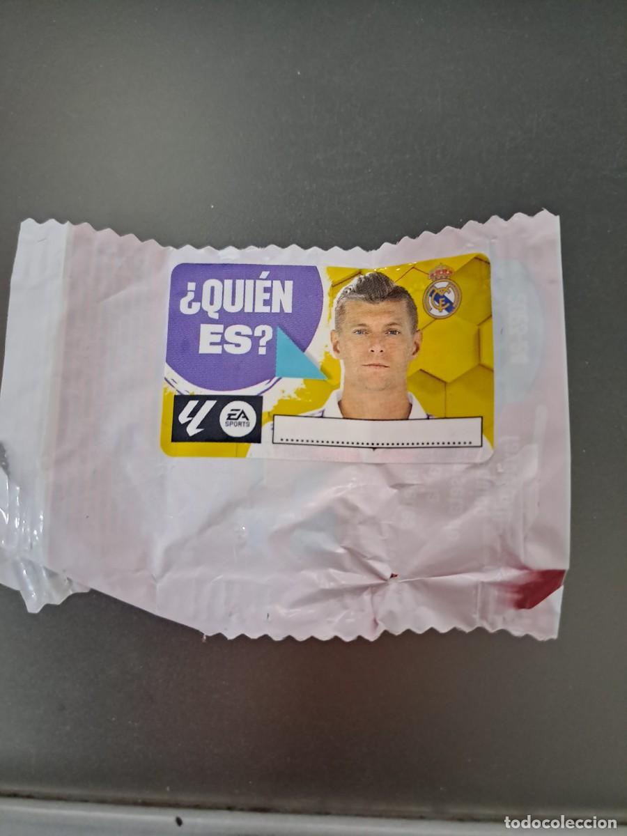 Coleccionismo Cromos antiguos: CHICLE LIGA KROOS REAL MADRID &iquest; QUI&Eacute;N ES ? 23 24 2023 2024 PANINI NUNCA PEGADO