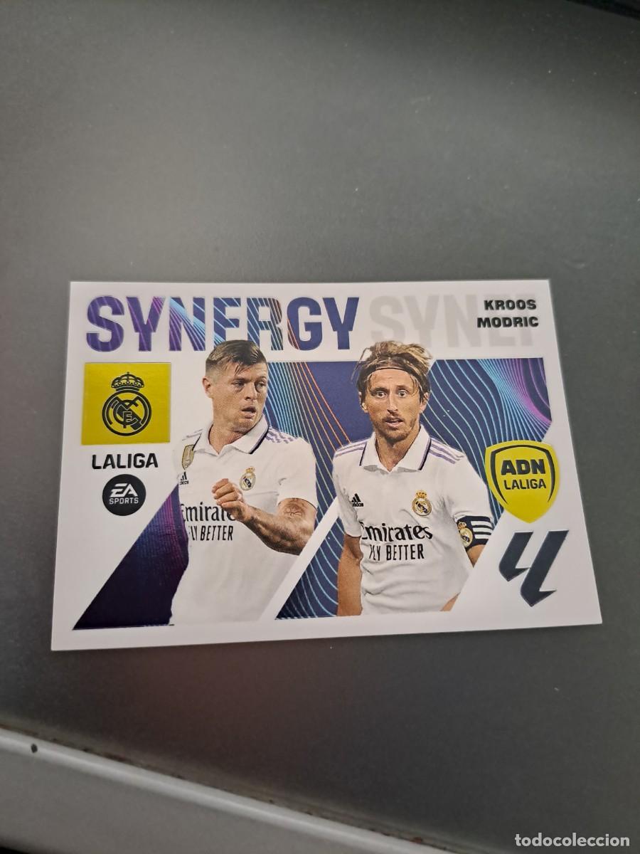 Coleccionismo Cromos antiguos: CROMO KROOS MODRIC 11 SYNERGY ADN REAL MADRID LIGA 23 24 2023 2024 ESTE PANINI NUNCA PEGADO