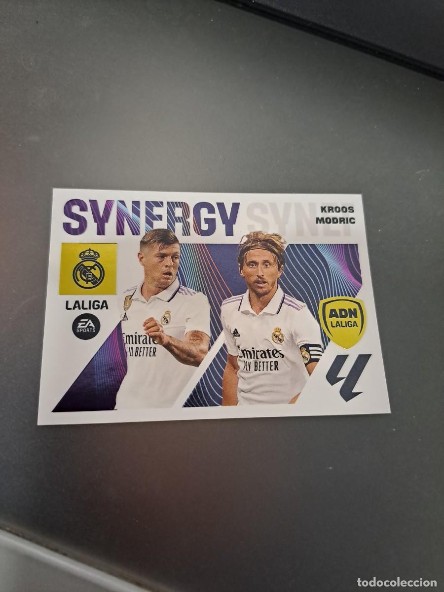 Coleccionismo Cromos antiguos: CROMO KROOS MODRIC 11 SYNERGY ADN REAL MADRID LIGA 23 24 2023 2024 ESTE PANINI NUNCA PEGADO