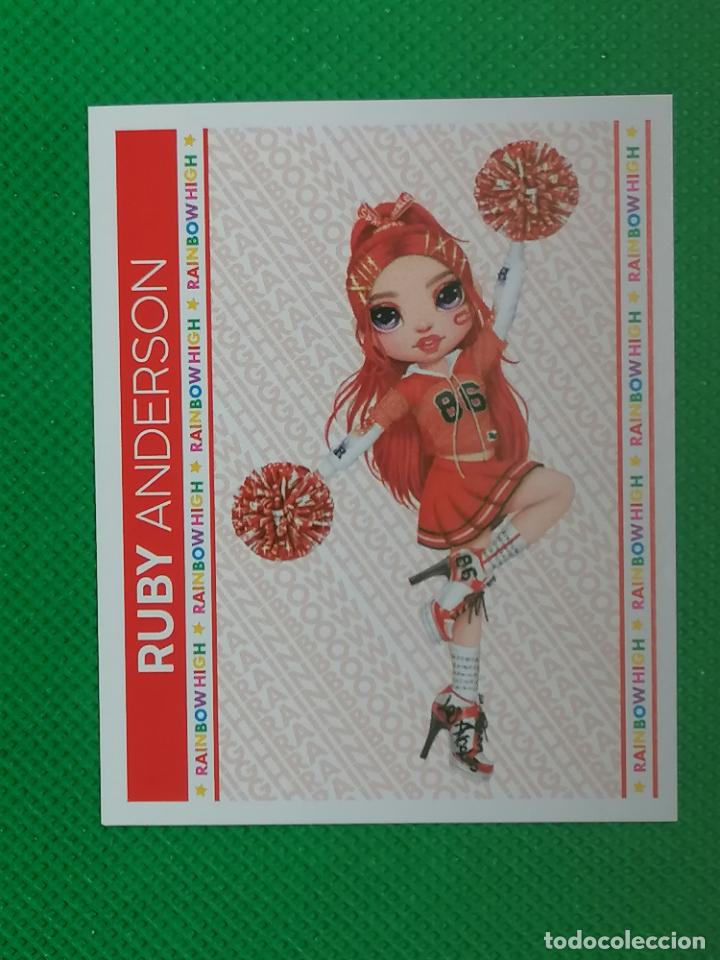 Coleccionismo cromos antiguos: 93 RAINBOW HIGH PANINI 2023 - Foto 1