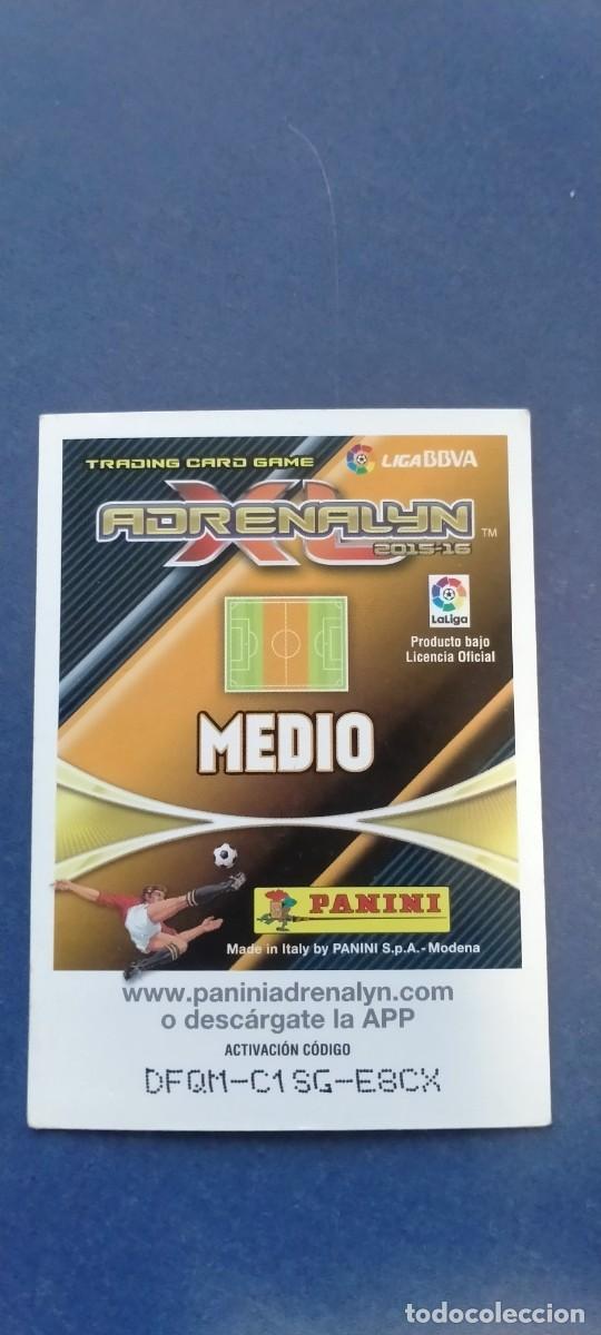 Coleccionismo cromos antiguos: SERGIO BUSQUETS SUPER CRACK 15-16 - Foto 2