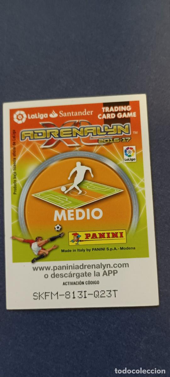Coleccionismo cromos antiguos: INIESTA SUPER CRACK 16-17 - Foto 2