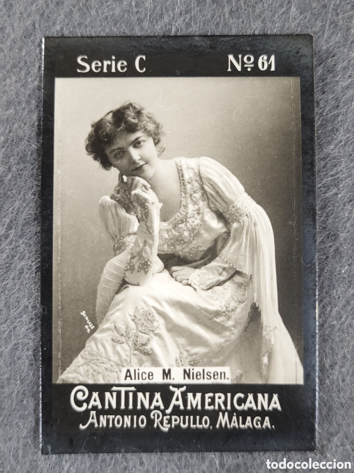 Collectionnisme Cartes &agrave; collectionner anciennes: FOTOTIPIA-CROMO CANTINA AMERICANA ANTONIO REPULLO . MALAGA . SERIE C. N&deg;61 .6&times;4 CM. SIGLO XIX
