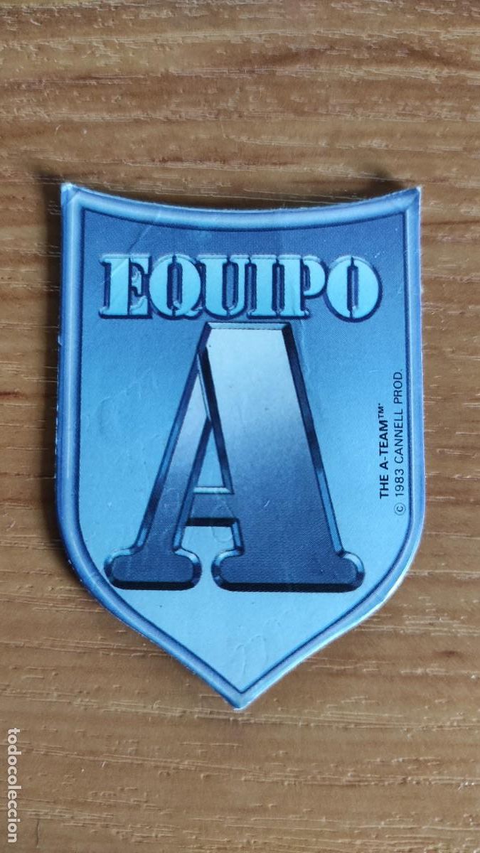 Coleccionismo Cromos antiguos: Panrico. Cromo escudo Equipo A 1983. Troquelado con trasera