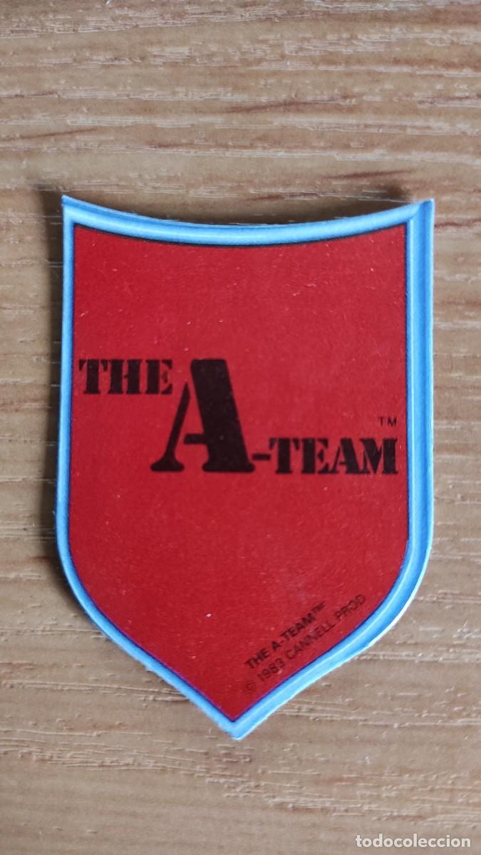 Coleccionismo Cromos antiguos: Panrico. Cromo escudo Equipo A 1983. Troquelado con trasera
