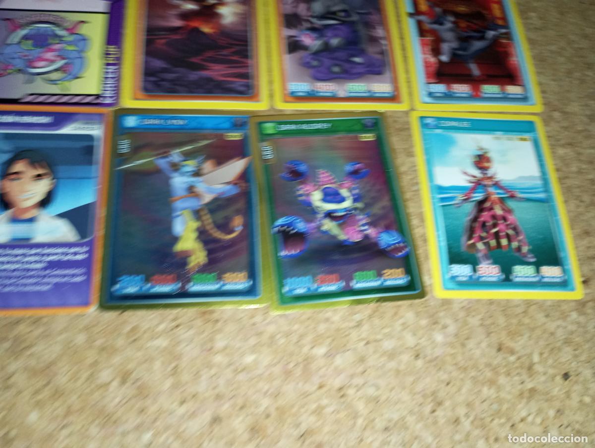Coleccionismo cromos antiguos: Lote cromos pegatinas Invizimals - Foto 5