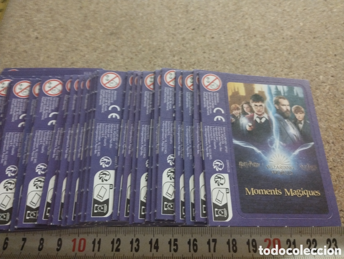Coleccionismo Cromos antiguos: Lote de 30 sobres sin abrir de Harry Potter moments Magiques en franc&eacute;s sin abrir