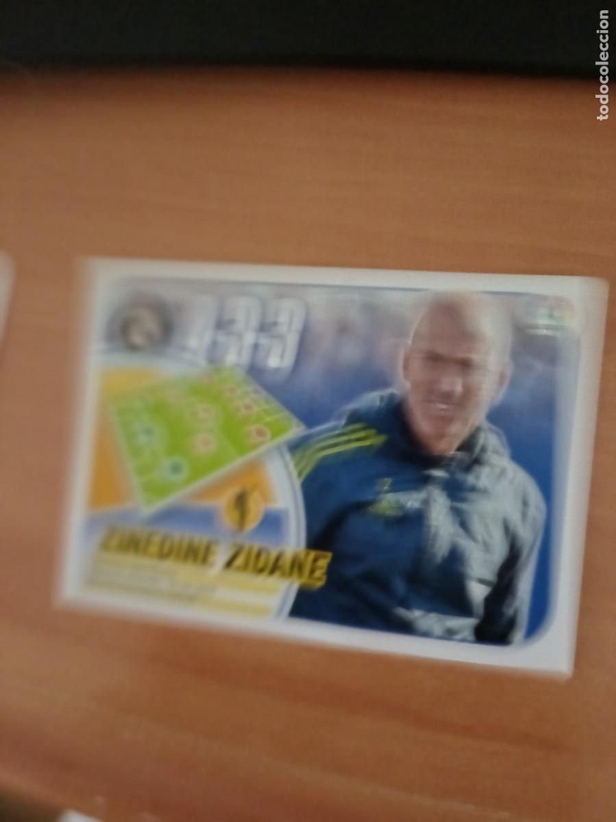 Coleccionismo cromos antiguos: zidane, liga 2016 17. - Foto 1