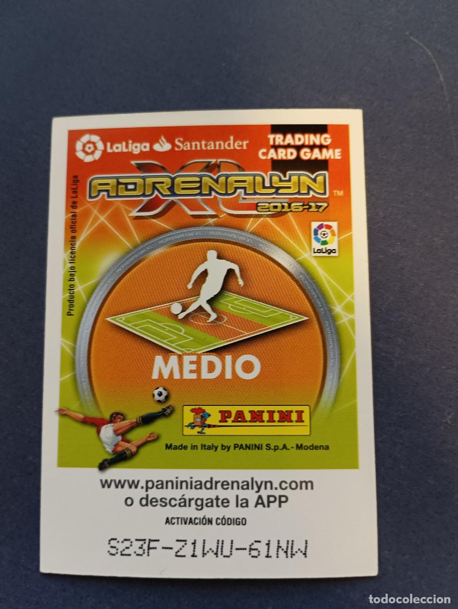 Coleccionismo cromos antiguos: INIESTA SUPER CRACK 16-17 - Foto 2