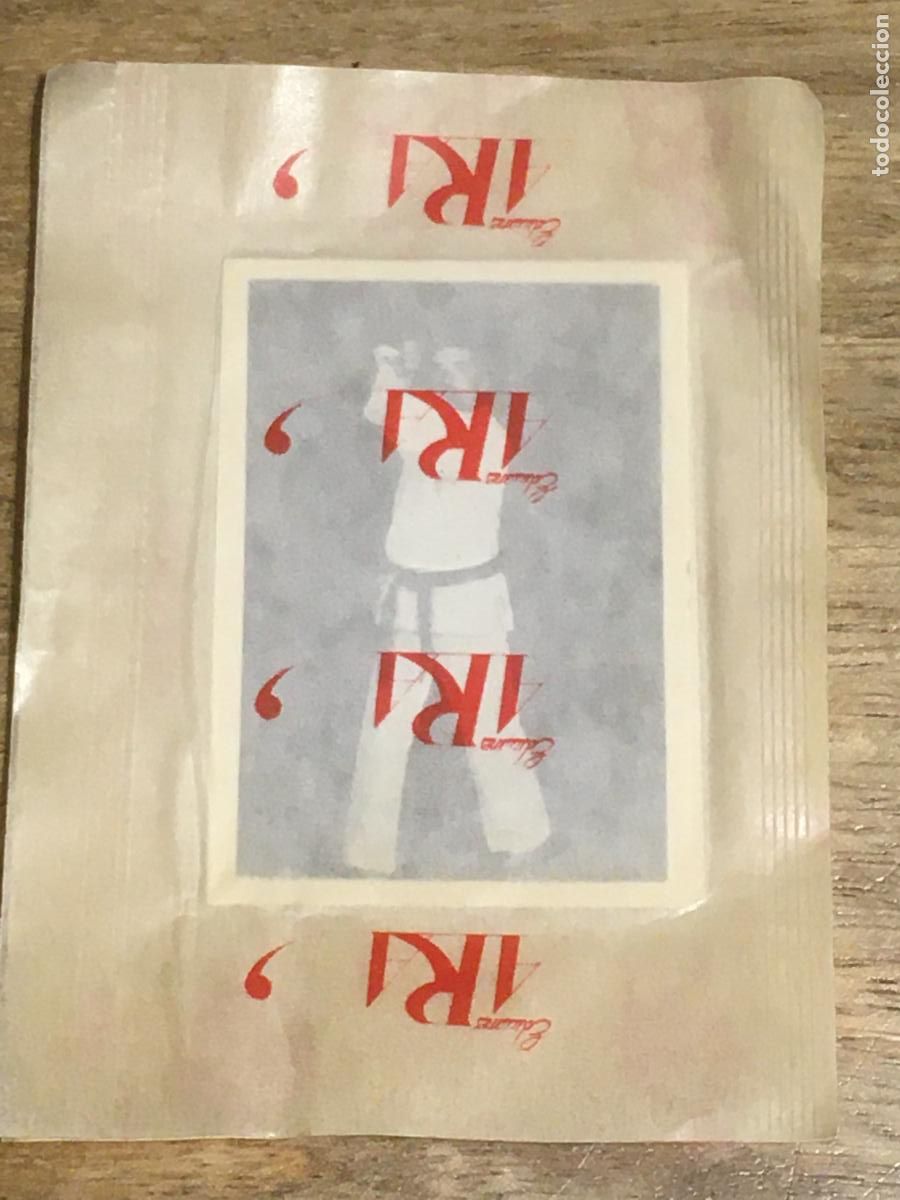 Coleccionismo cromos antiguos: karate sobre de cromos sin abrir cerrado - Foto 2