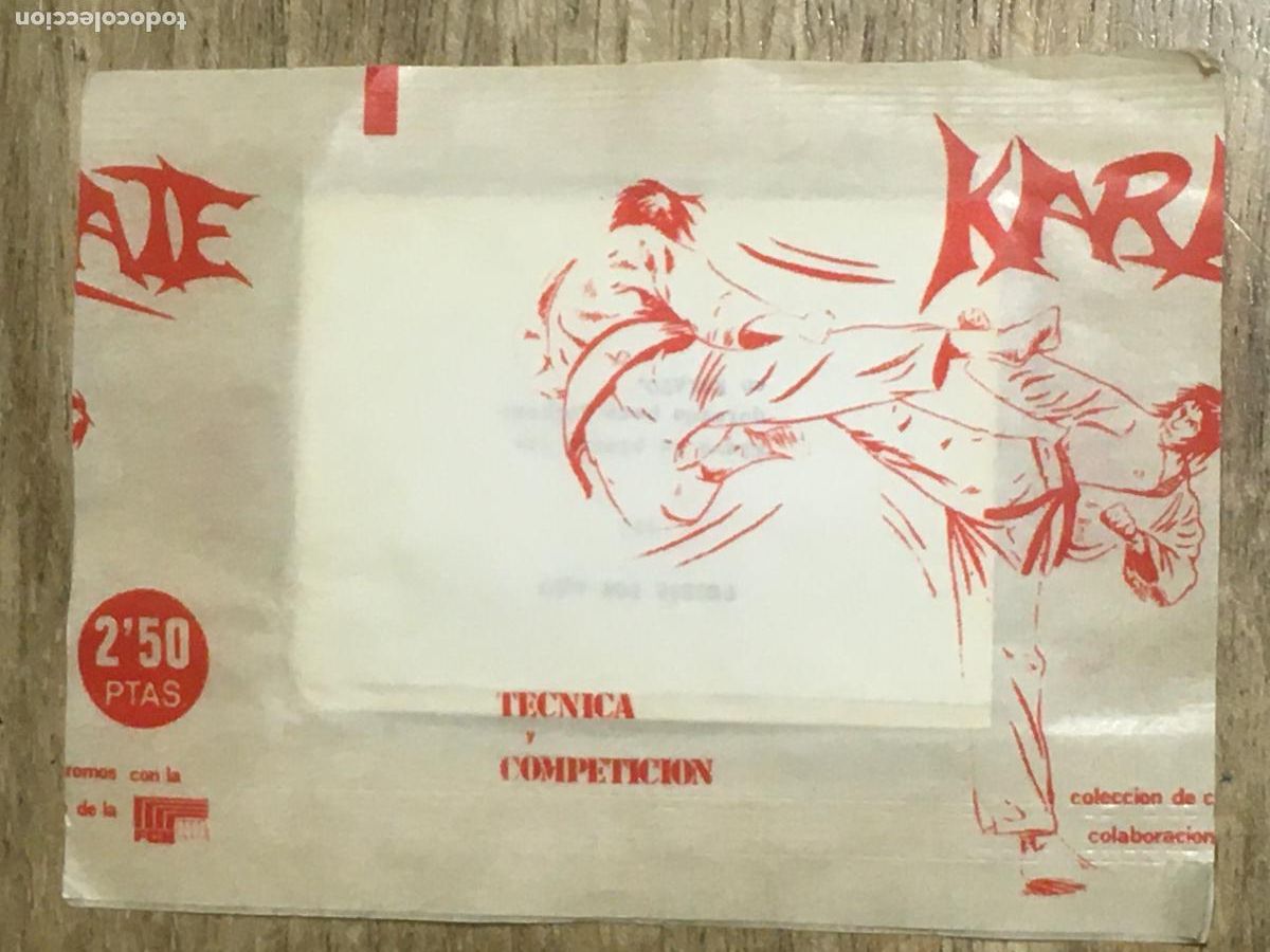 Coleccionismo cromos antiguos: karate sobre de cromos sin abrir cerrado - Foto 1