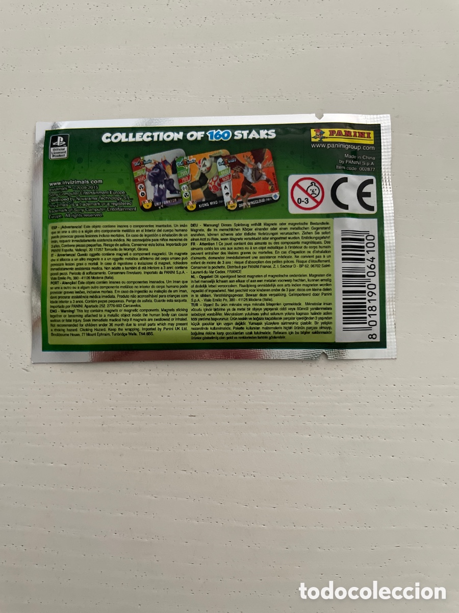 Coleccionismo cromos antiguos: Sobre de STAKS sin abrir INVIZIMALS - Foto 2