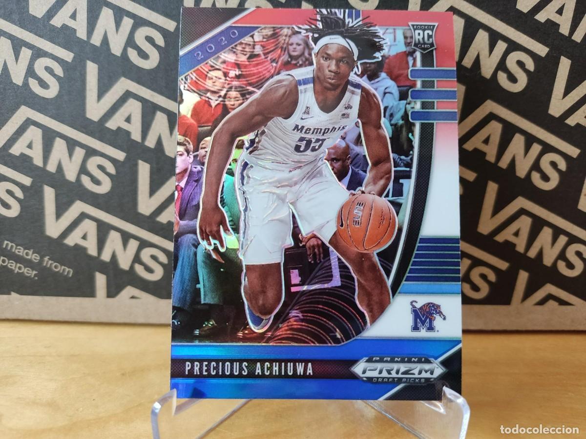 Coleccionismo Cromos antiguos: PRECIOUS ACHIUWA ROOKIE NBA - 2020 PANINI PRIZM DRAFT PICKS - N&ordm; 8 PARALELA AZUL, ROJO Y BLANCO