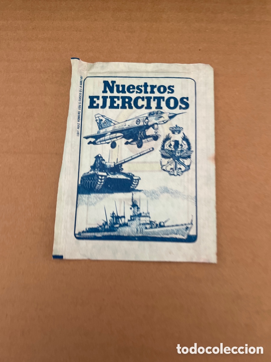 Coleccionismo cromos antiguos: Sobre de cromos sin abrir NUESTROS EJERCITOS - Foto 1
