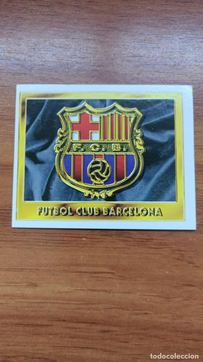 Colecionismo Cromos antigos: Ediciones Este F.C BARCELONA ESCUDO Liga 1995-1996 L0365