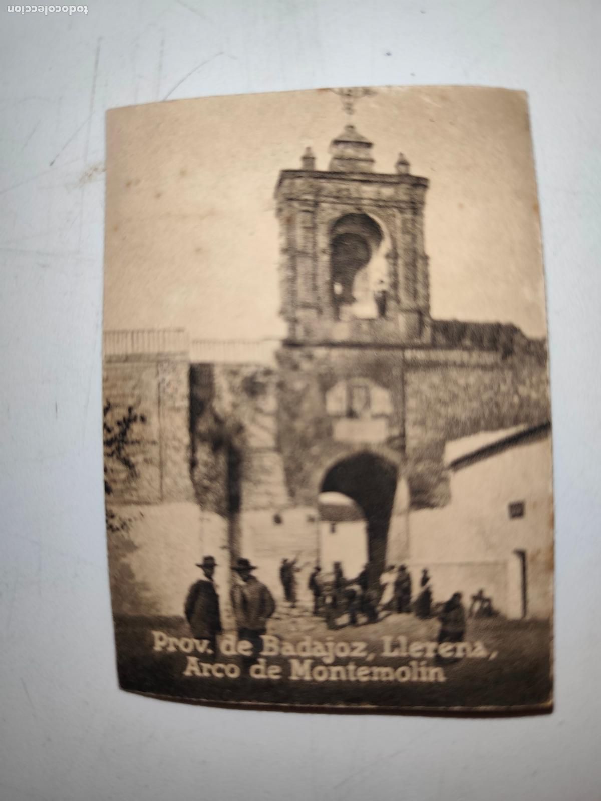 Coleccionismo cromos antiguos: POSTAL ORIGINAL DECADA DE LOS A&Ntilde;OS 30. BADAJOZ, LLERENA, ARCO DE MONTEMOLIN. LEER