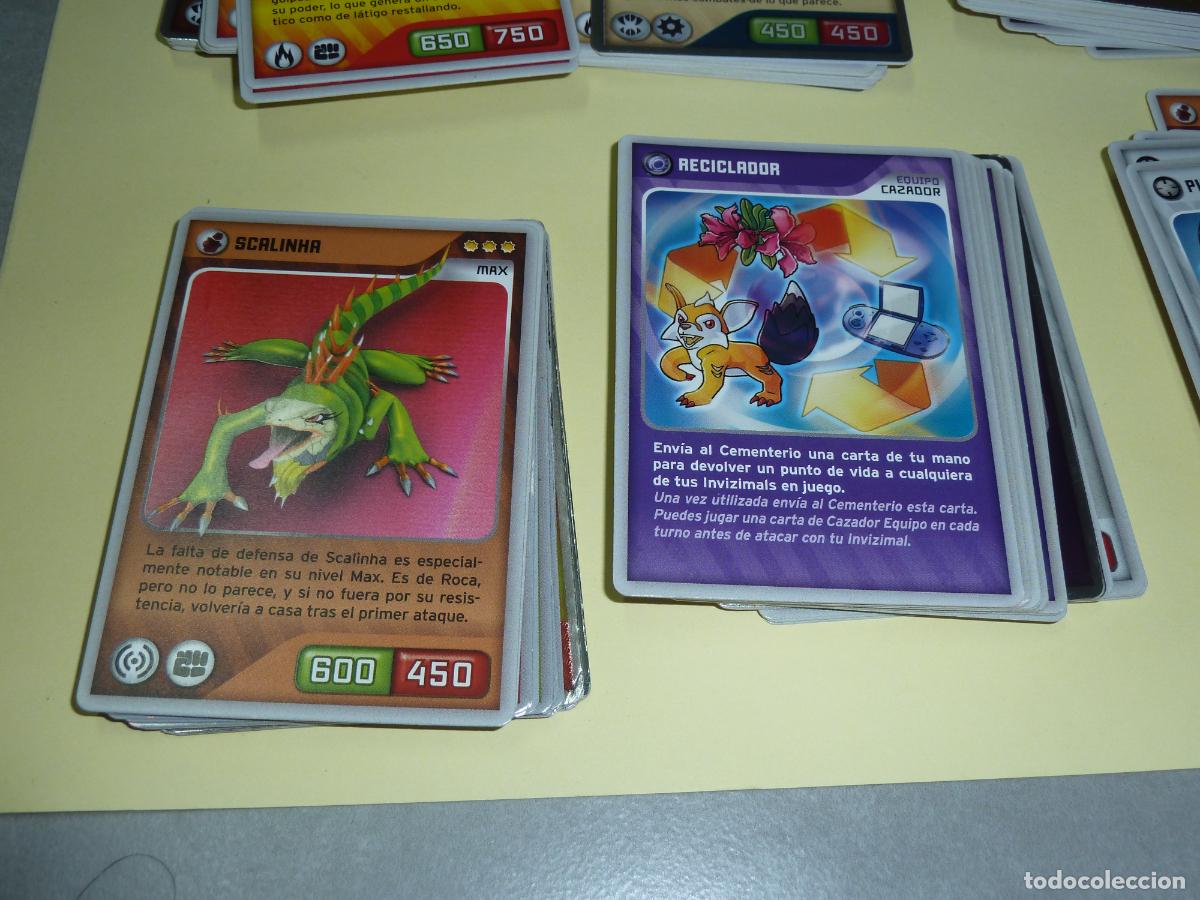 Coleccionismo cromos antiguos: Lote Panini Invizimals, 121 cromos - Foto 4