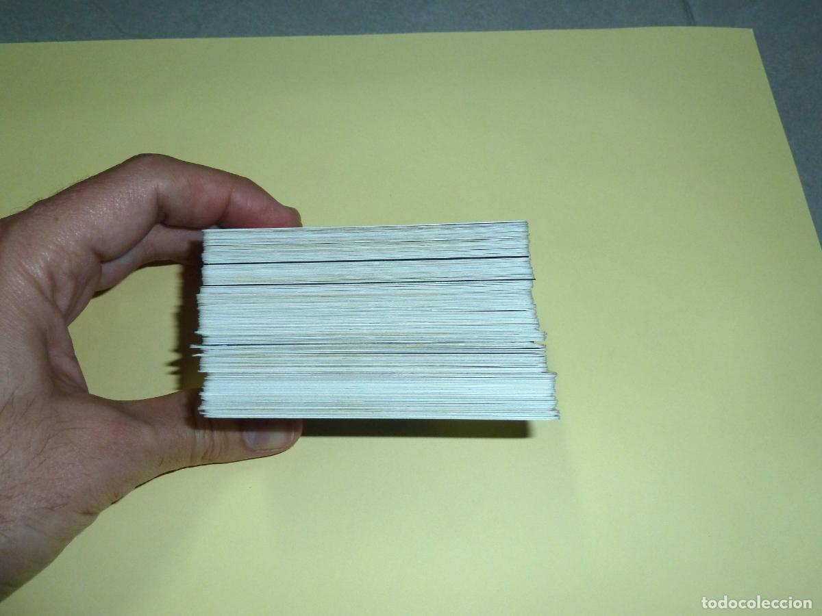 Coleccionismo cromos antiguos: Lote Panini Invizimals, 121 cromos - Foto 6