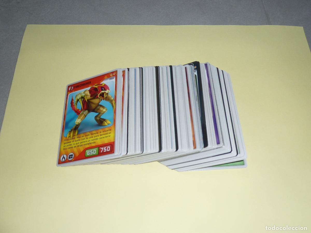 Coleccionismo cromos antiguos: Lote Panini Invizimals, 121 cromos - Foto 1