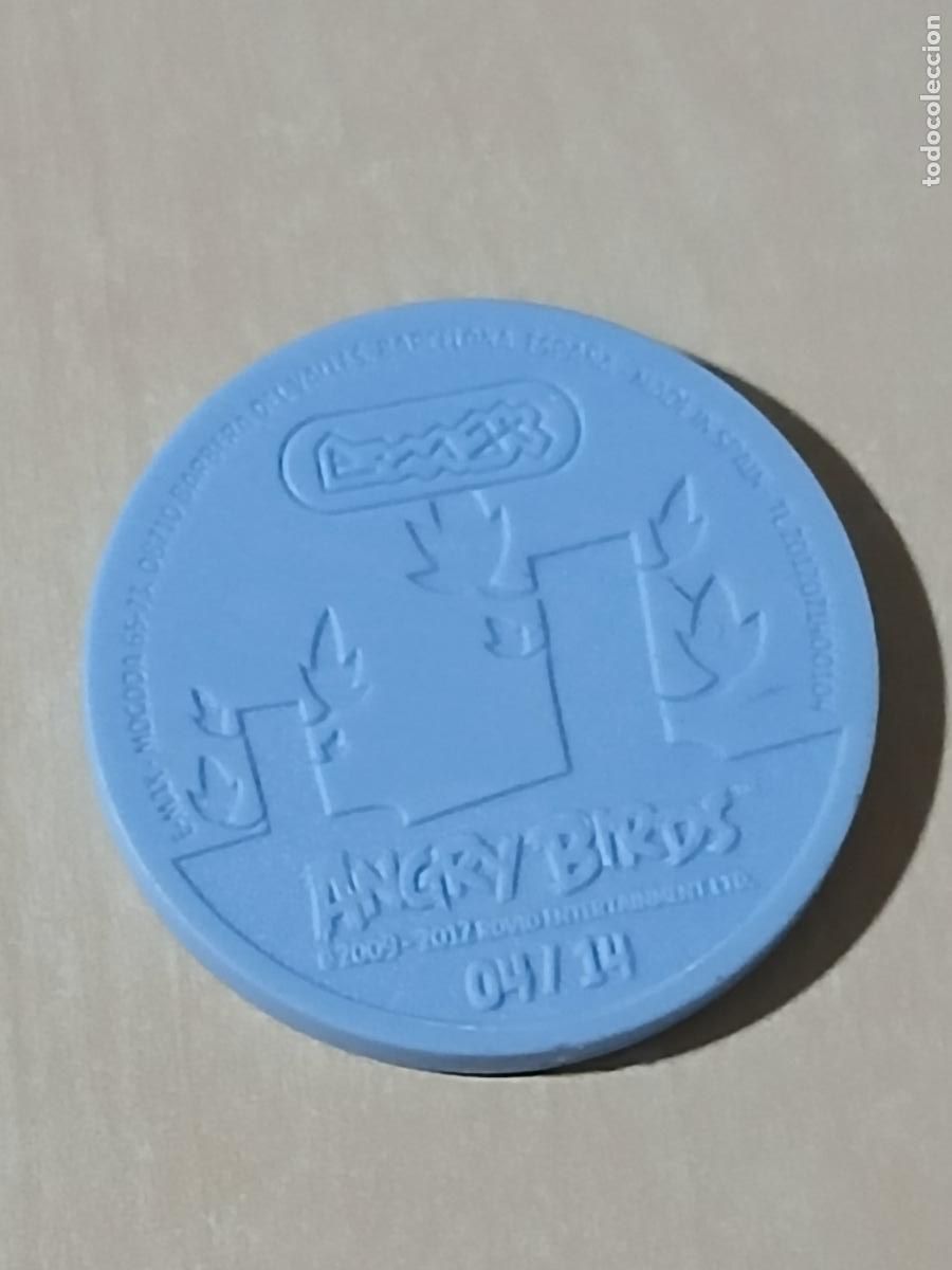 Coleccionismo cromos antiguos: TAZO SLAMMERS 4 - E-MAX ANGRY BIRDS POGS - 2012 - - Foto 2