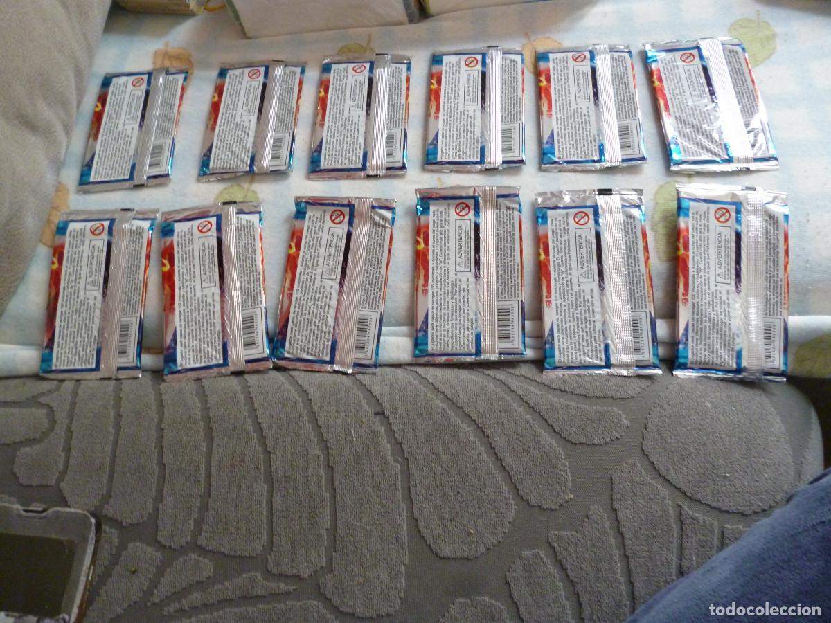 Coleccionismo cromos antiguos: 27 SOBRES DE INVIZIMALS LAS TRIBUS PERDIDAS - Foto 2