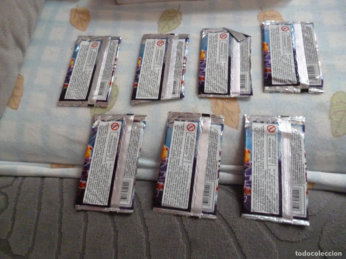 Coleccionismo cromos antiguos: 31 SOBRES DE INVIZIMALS LAS TRIBUS PERDIDAS - Foto 6