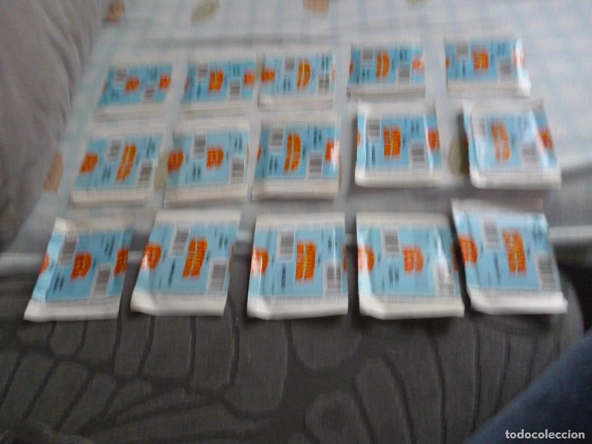 Coleccionismo cromos antiguos: 35 SOBRES DE CROMOS DE CHICKEN LITTLE - Foto 2