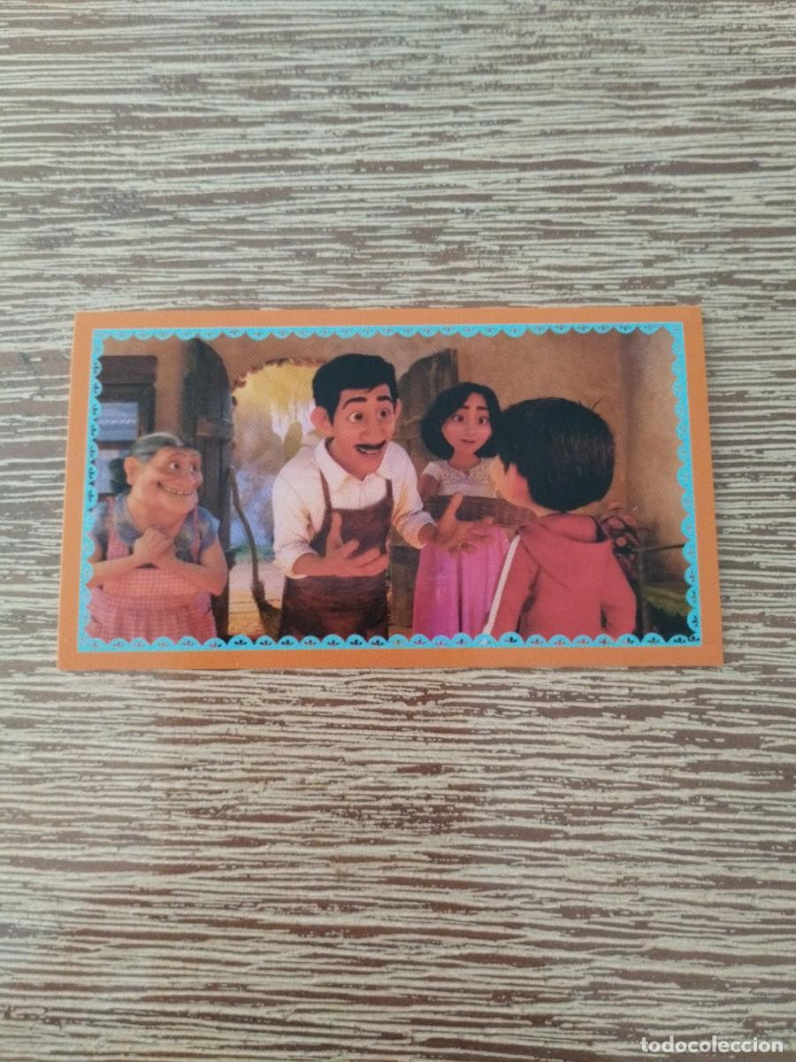 Coleccionismo cromos antiguos: N&deg; 22 - Sin Pegar - Coco - Panini 2017 - Disney - Pixar - Foto 1