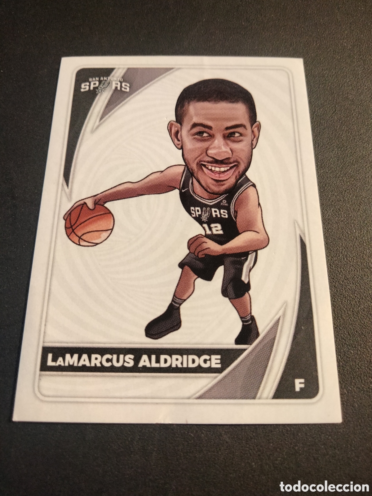 Collezionismo Figurine antiche: LAMARCUS ALDRIDGE # 470 STICKER & CARD BASKETBALL NBA 2020/21 PANINI