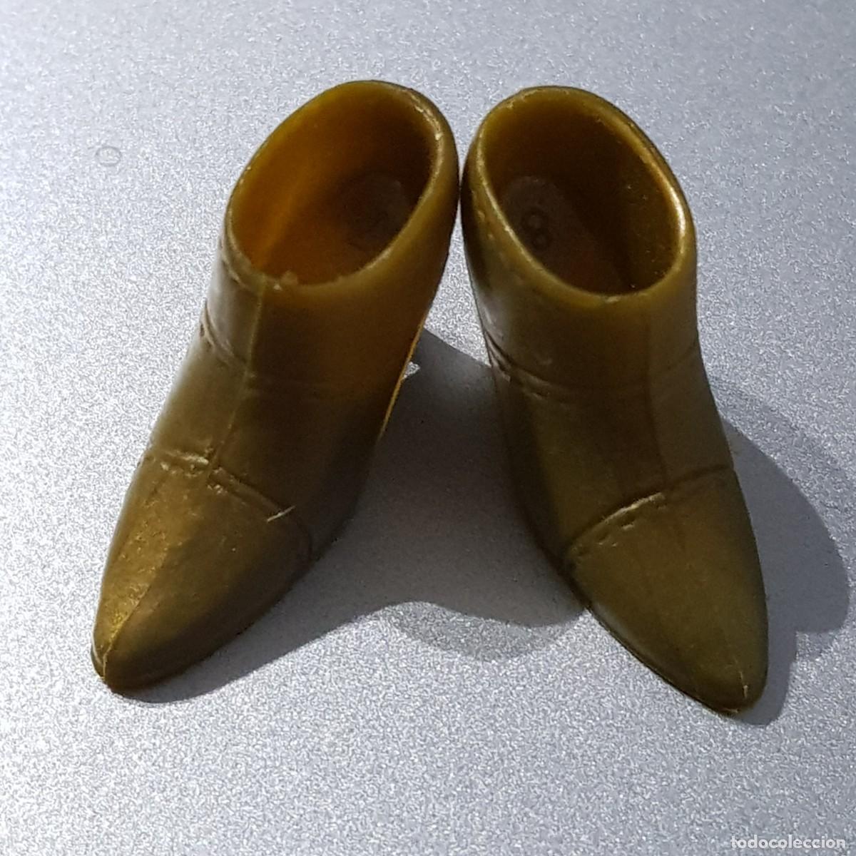 Coleccionismo cromos antiguos: Zapatos steffi validos barbie - Foto 1
