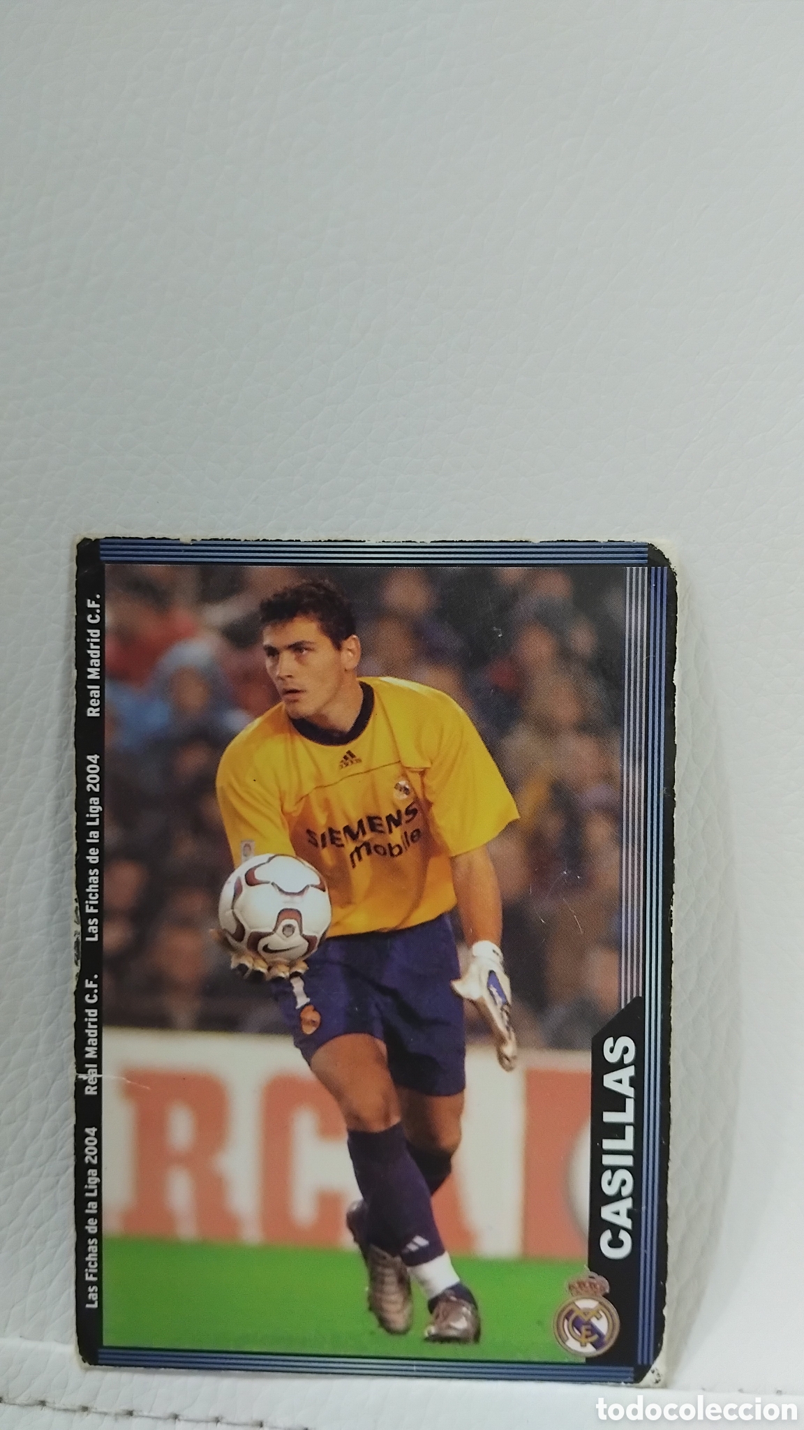 Coleccionismo cromos antiguos: Cromo de Iker casillas 2004 - Foto 1