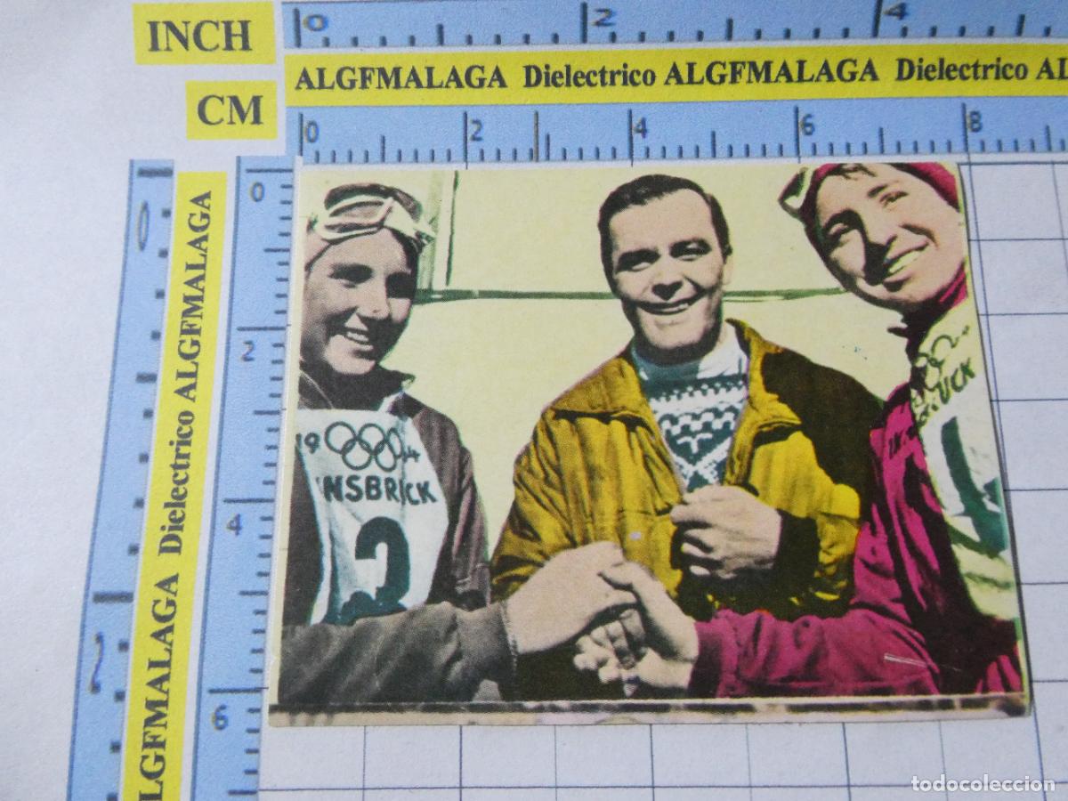 Coleccionismo cromos antiguos: ANTIGUO CROMO. 185 LAS HERMANAS GOITSCHEL SALUDAN CAMPE&Oacute;N TONY SAILER INNSBRUCK 64. CROSAL 64