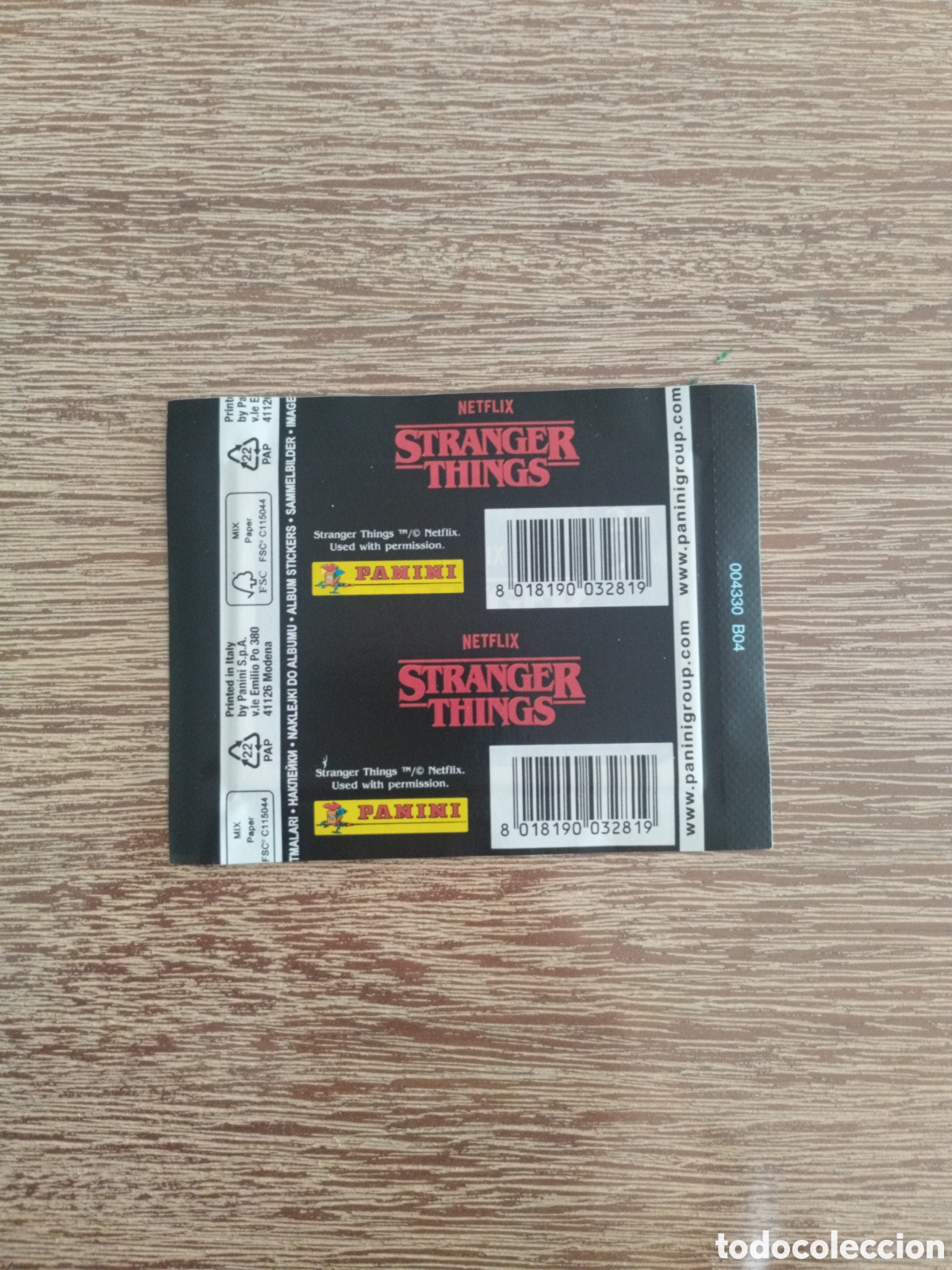 Coleccionismo cromos antiguos: Sobre sin abrir Stranger Things - Netflix - Panini - Version 2 con n&uacute;mero - Foto 2
