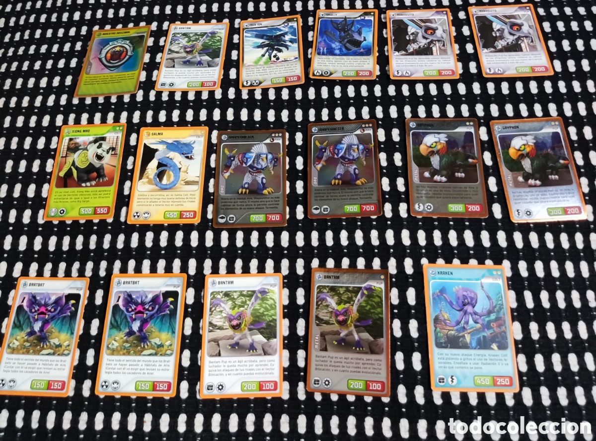 Coleccionismo cromos antiguos: Lote 17 cromos de Invizimals - Foto 1